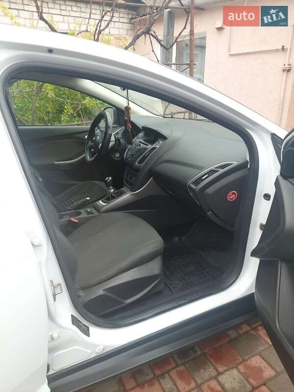 Універсал Ford Focus 2013 в Чернігові