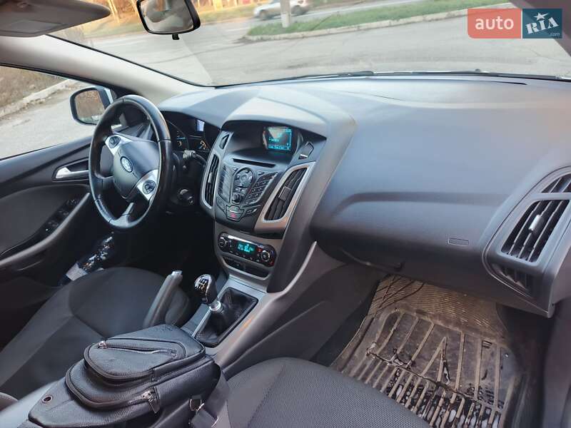 Универсал Ford Focus 2014 в Харькове фото 7 Универсал Ford Focus 2014 в Харькове