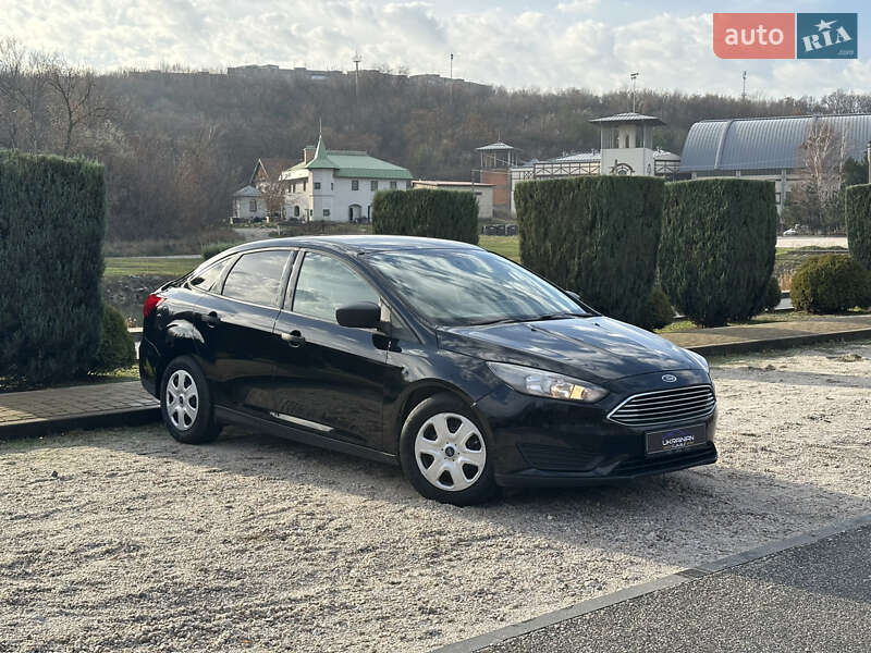 Седан Ford Focus 2016 в Дніпрі