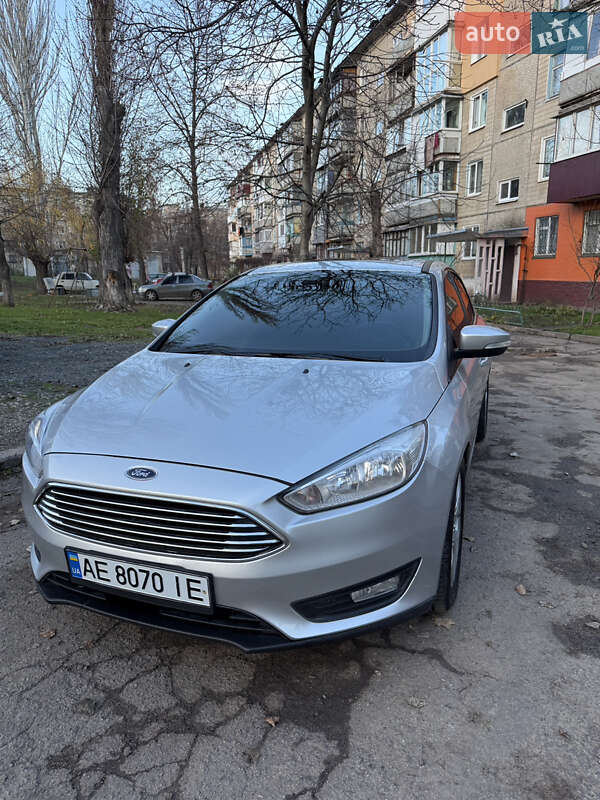 Седан Ford Focus 2015 в Кривом Роге