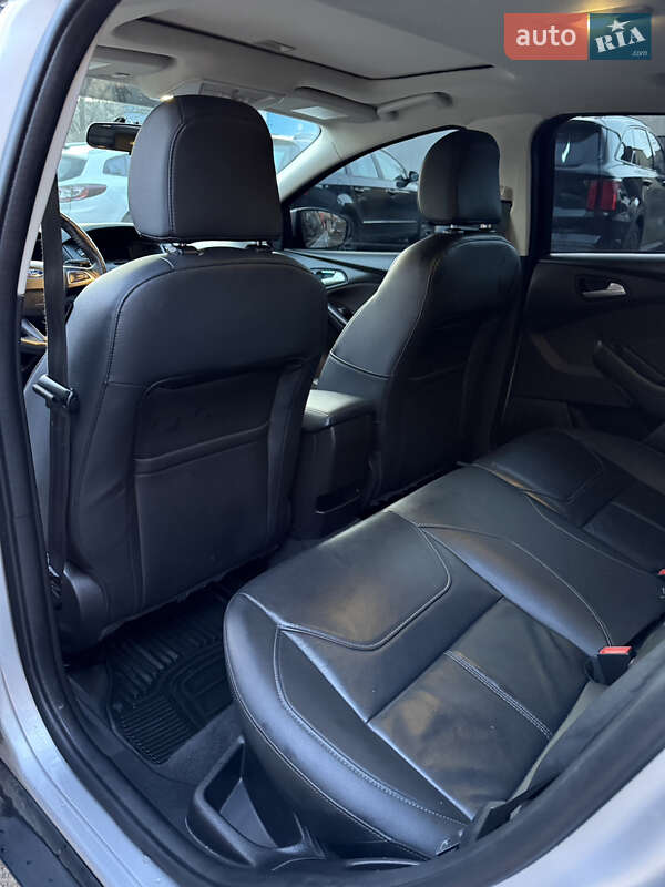 Седан Ford Focus 2015 в Кривом Роге