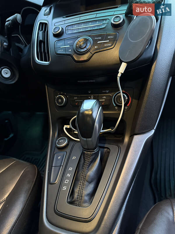 Седан Ford Focus 2015 в Кривом Роге