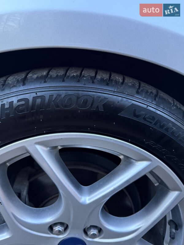 Седан Ford Focus 2015 в Кривом Роге