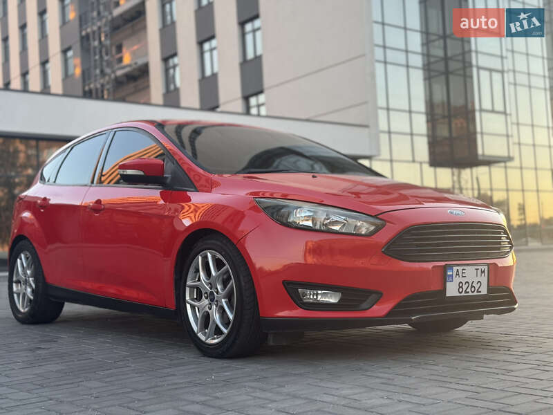 Хэтчбек Ford Focus 2015 в Днепре