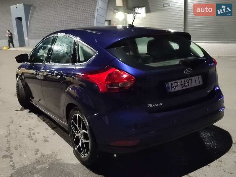 Хетчбек Ford Focus 2017 в Дніпрі фото 2 Хетчбек Ford Focus 2017 в Дніпрі