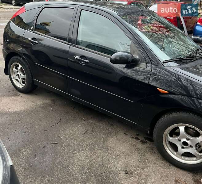 Хэтчбек Ford Focus 2002 в Киеве