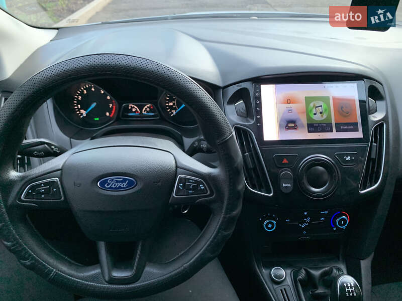 Седан Ford Focus 2015 в Вознесенську фото 16 Седан Ford Focus 2015 в Вознесенську