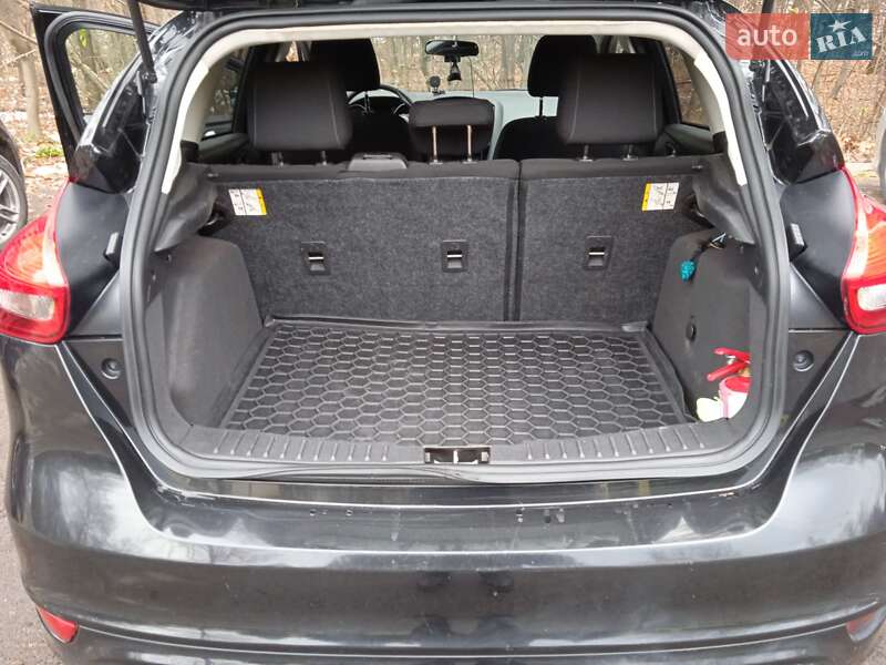 Хэтчбек Ford Focus 2015 в Львове фото 25 Хэтчбек Ford Focus 2015 в Львове