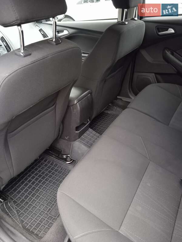 Хэтчбек Ford Focus 2015 в Львове фото 29 Хэтчбек Ford Focus 2015 в Львове