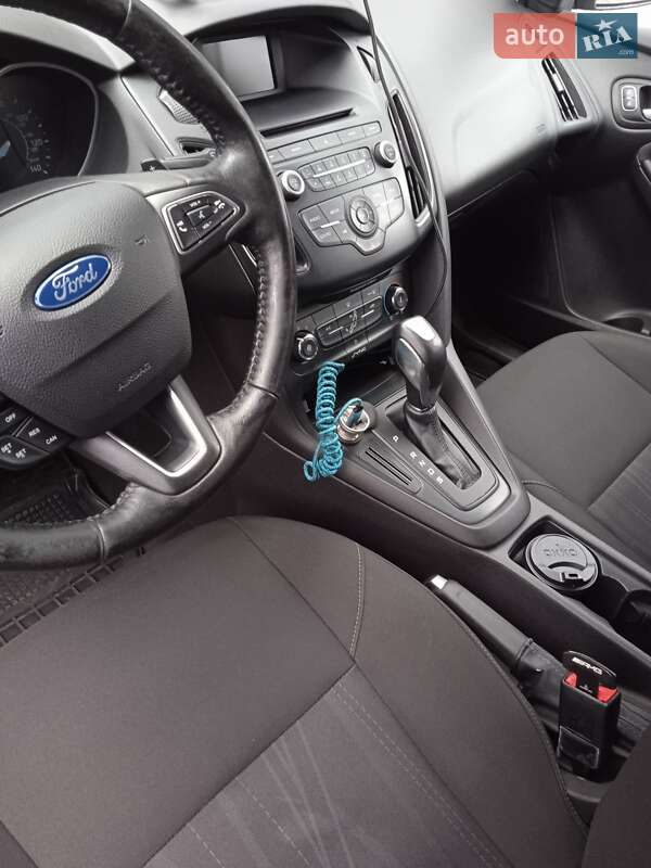 Хэтчбек Ford Focus 2015 в Львове фото 33 Хэтчбек Ford Focus 2015 в Львове