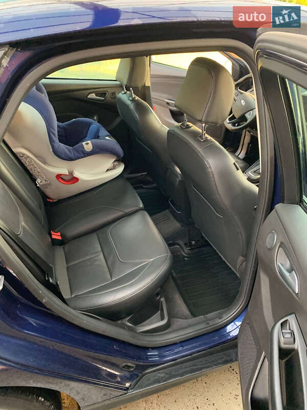 Седан Ford Focus 2017 в Львове