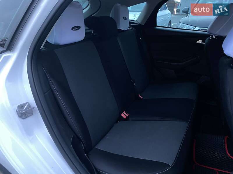 Хэтчбек Ford Focus 2013 в Киеве