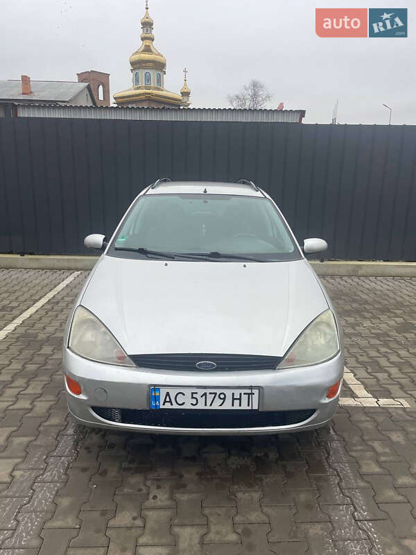 Универсал Ford Focus 2001 в Луцке фото 2 Универсал Ford Focus 2001 в Луцке