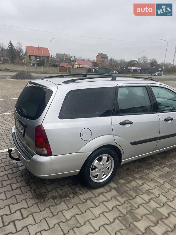 Универсал Ford Focus 2001 в Луцке фото 8 Универсал Ford Focus 2001 в Луцке