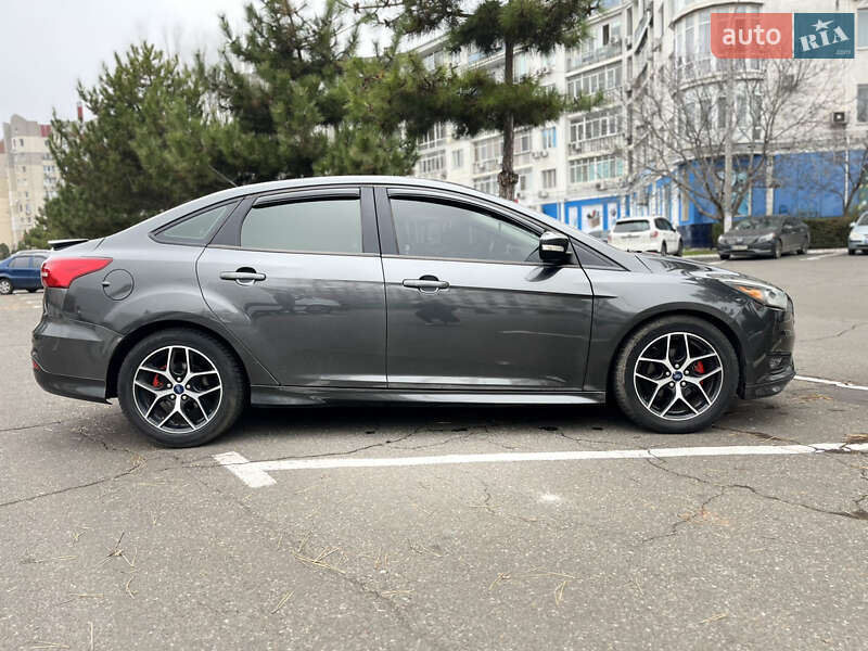 Седан Ford Focus 2017 в Одессе