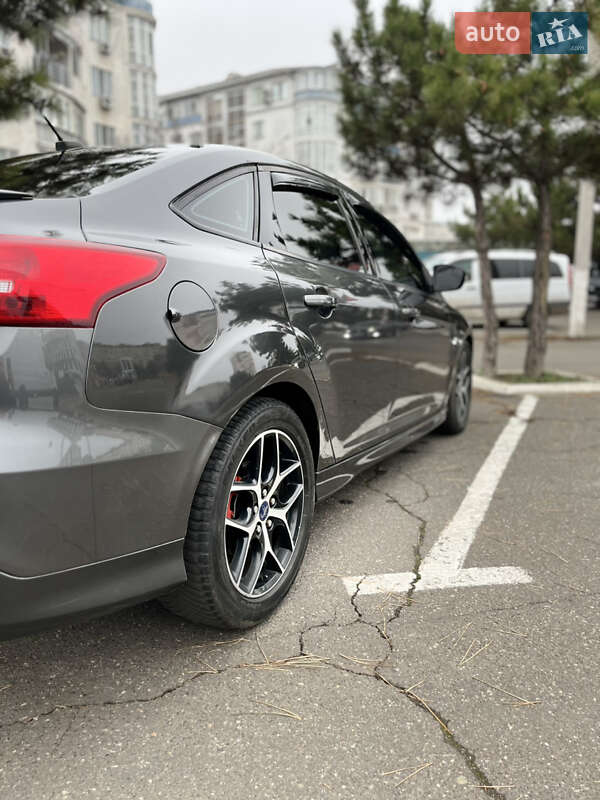 Седан Ford Focus 2017 в Одессе