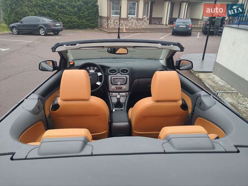 Кабриолет Ford Focus 2011 в Ровно