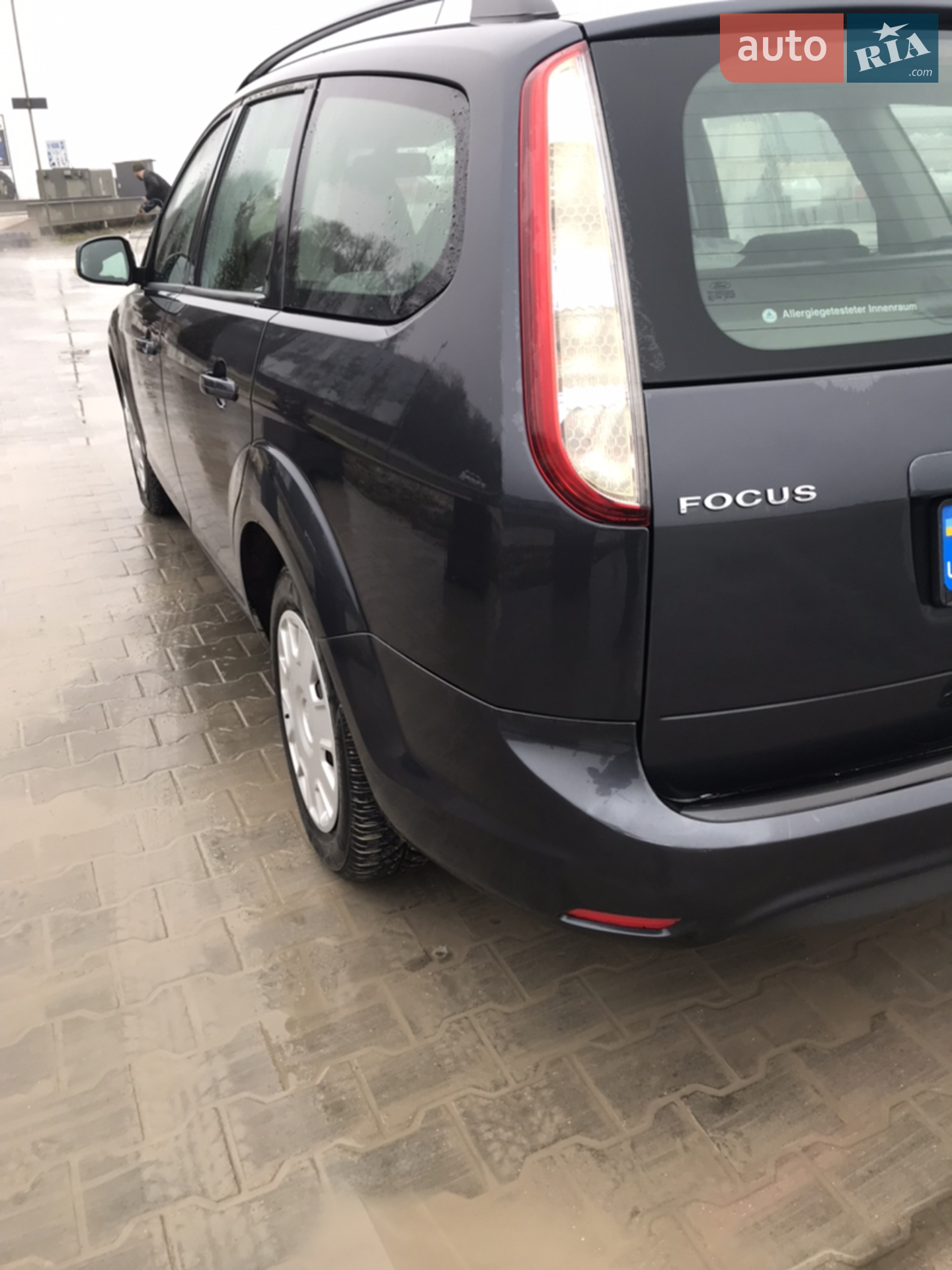 2010 Ford Focus - мініатюра 4