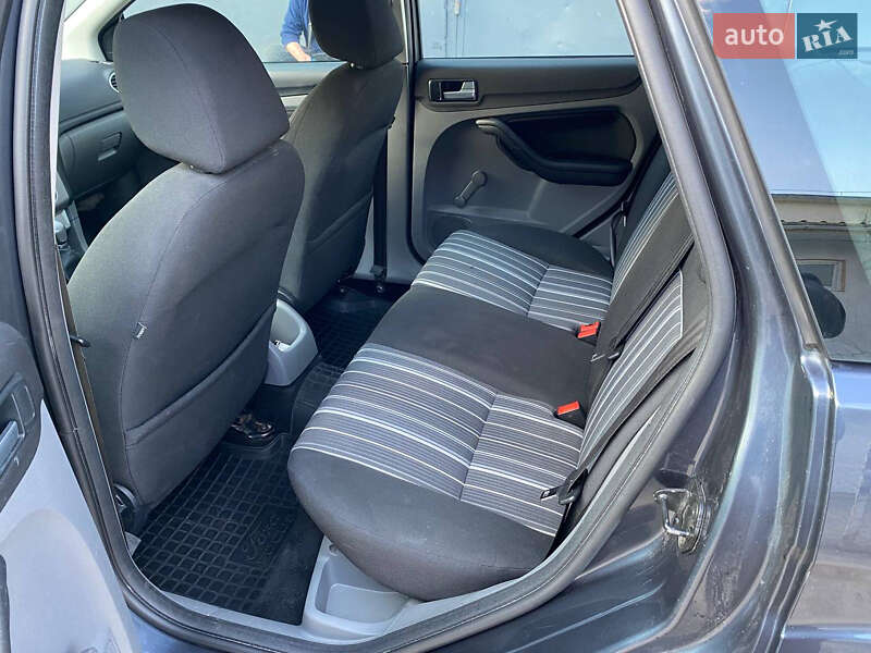 Універсал Ford Focus 2010 в Тернополі фото 12 Універсал Ford Focus 2010 в Тернополі