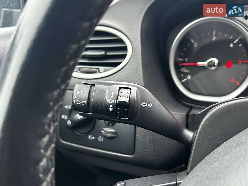 Хэтчбек Ford Focus 2010 в Киеве фото 19 Хэтчбек Ford Focus 2010 в Киеве
