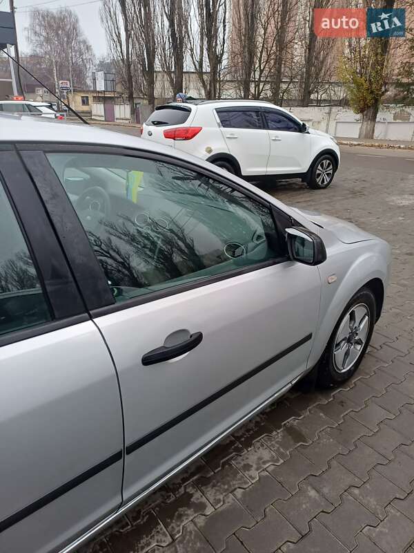 Универсал Ford Focus 2006 в Киеве фото 10 Универсал Ford Focus 2006 в Киеве