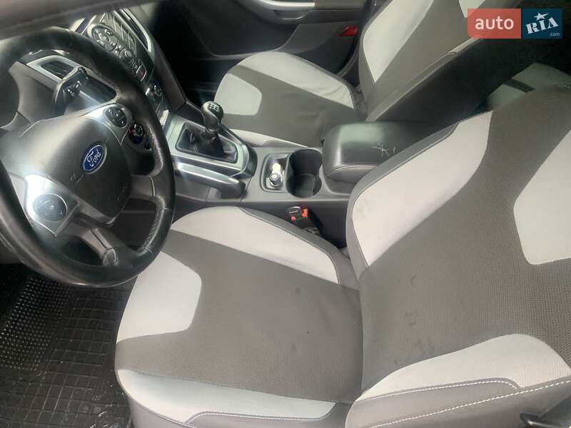 Хэтчбек Ford Focus 2012 в Днепре фото 13 Хэтчбек Ford Focus 2012 в Днепре