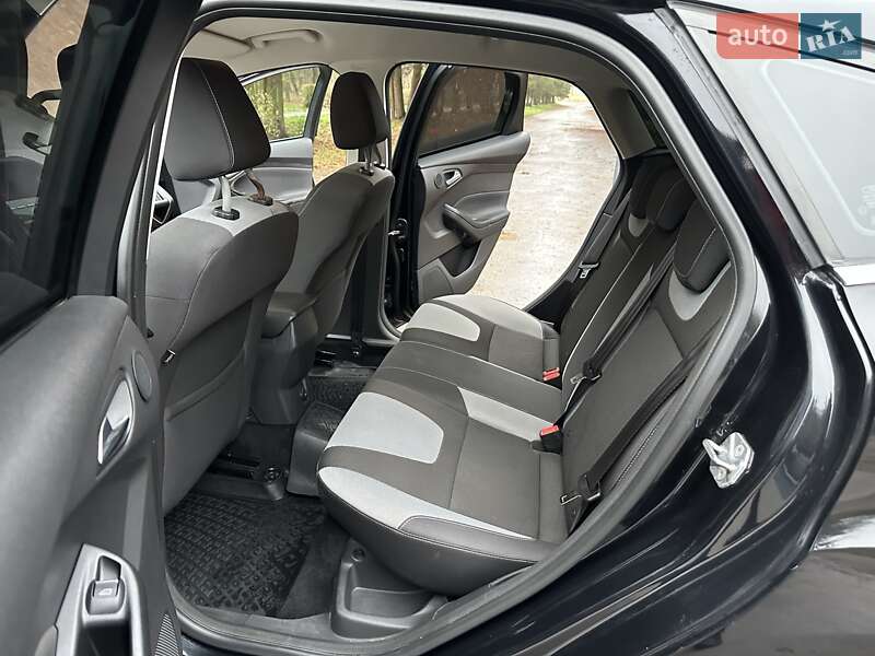 Хэтчбек Ford Focus 2012 в Львове фото 20 Хэтчбек Ford Focus 2012 в Львове