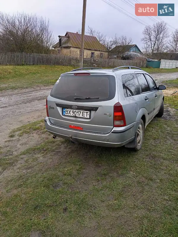 Ford Focus 2003 VIN WF0NXXGCDN3U79179 фото оголошення 2 з 41