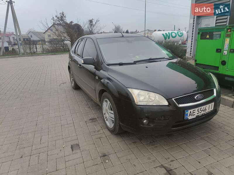 Хэтчбек Ford Focus 2007 в Новомосковске