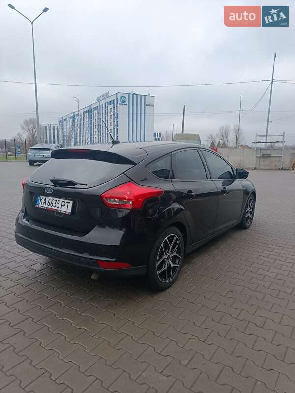Хэтчбек Ford Focus 2016 в Киеве