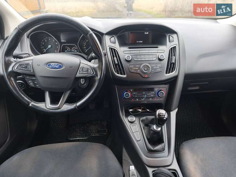 Хэтчбек Ford Focus 2016 в Геронимовка