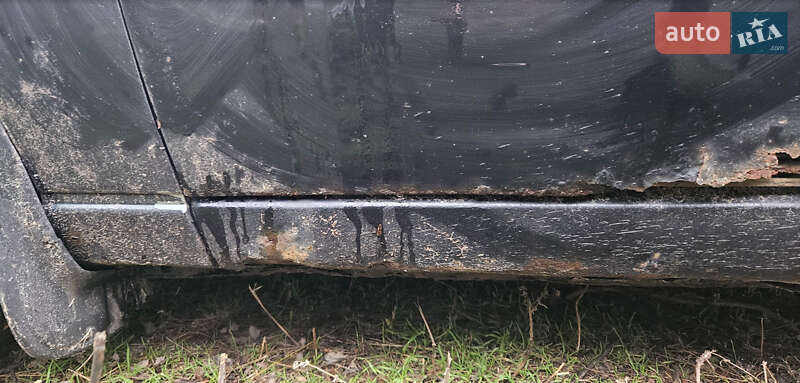 Седан Ford Focus 2002 в Старых Петровцах