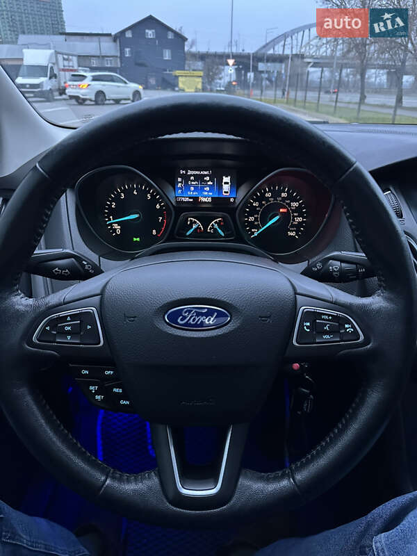 Седан Ford Focus 2018 в Киеве фото 17 Седан Ford Focus 2018 в Киеве