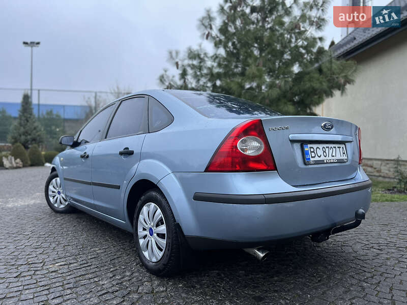 Седан Ford Focus 2006 в Жовкві