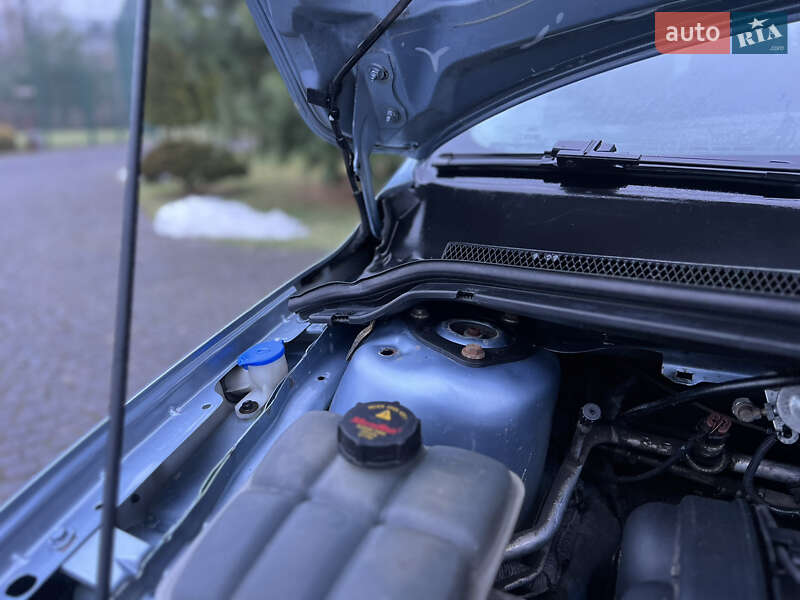 Седан Ford Focus 2006 в Жовкві