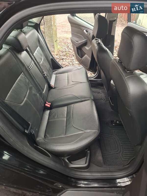 Седан Ford Focus 2016 в Киеве фото 8 Седан Ford Focus 2016 в Киеве