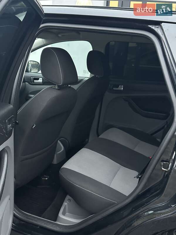 Универсал Ford Focus 2010 в Любешове