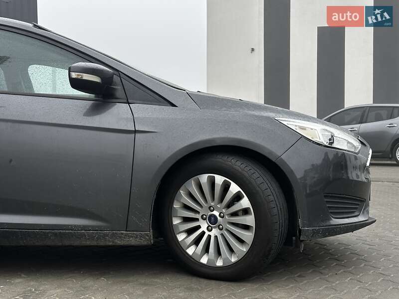 Седан Ford Focus 2016 в Львове фото 12 Седан Ford Focus 2016 в Львове