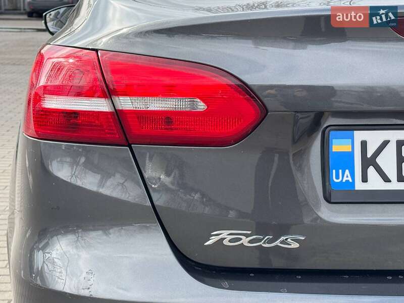 Седан Ford Focus 2017 в Дніпрі