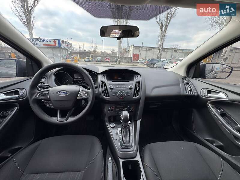 Седан Ford Focus 2017 в Дніпрі