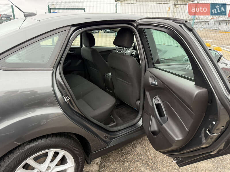 Седан Ford Focus 2017 в Києві