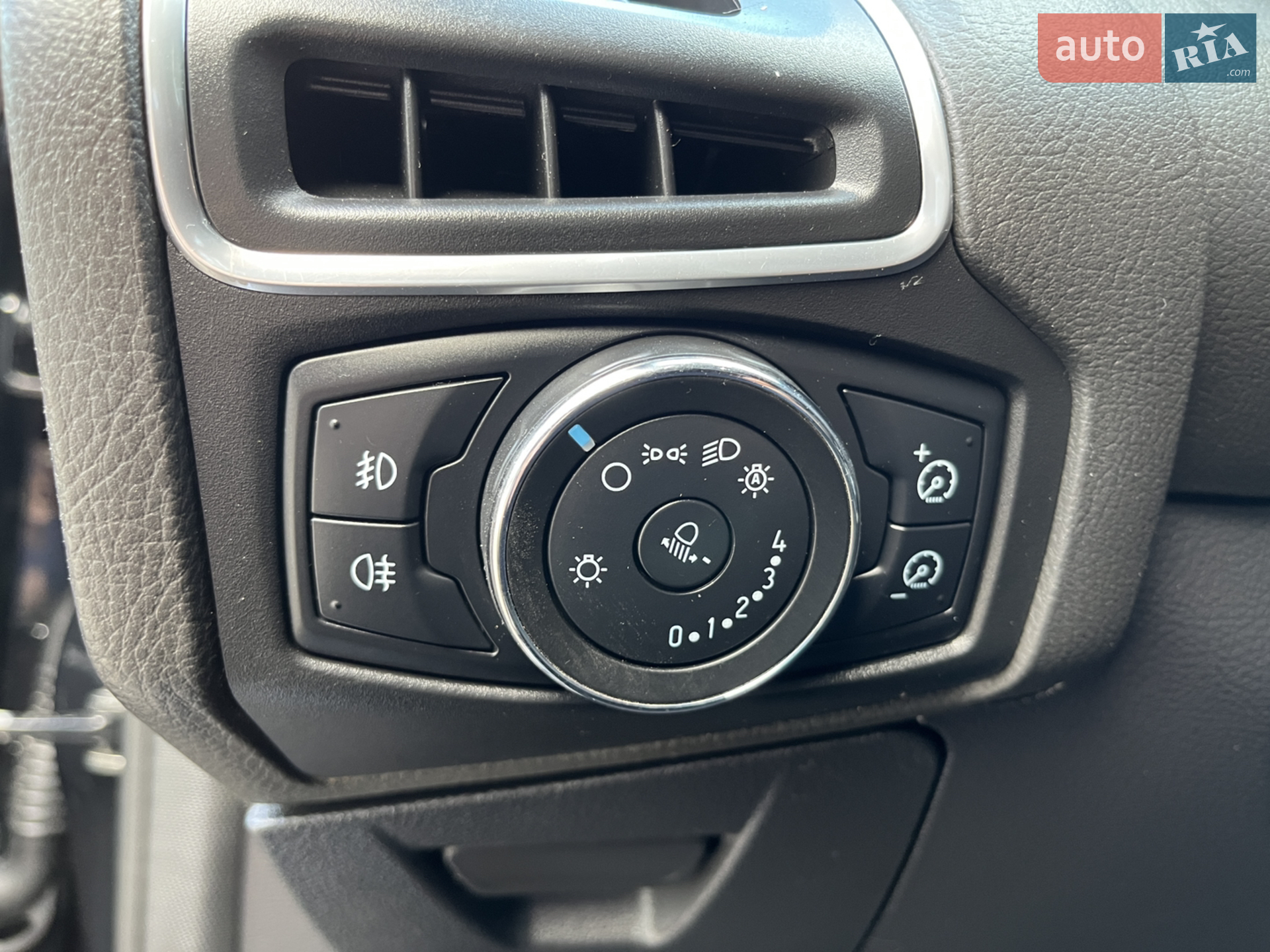2012 Ford Focus - мініатюра 118