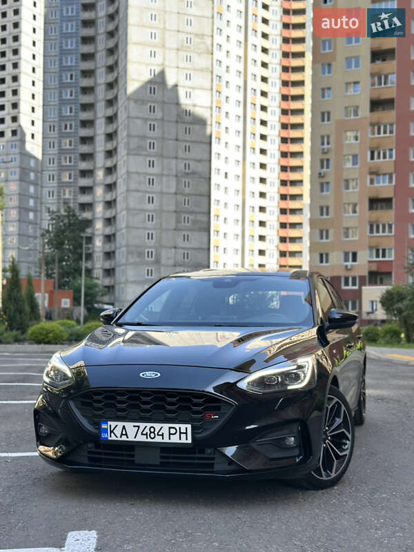 Хэтчбек Ford Focus 2020 в Киеве