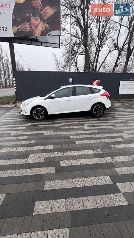 Хэтчбек Ford Focus 2014 в Киеве фото 3 Хэтчбек Ford Focus 2014 в Киеве