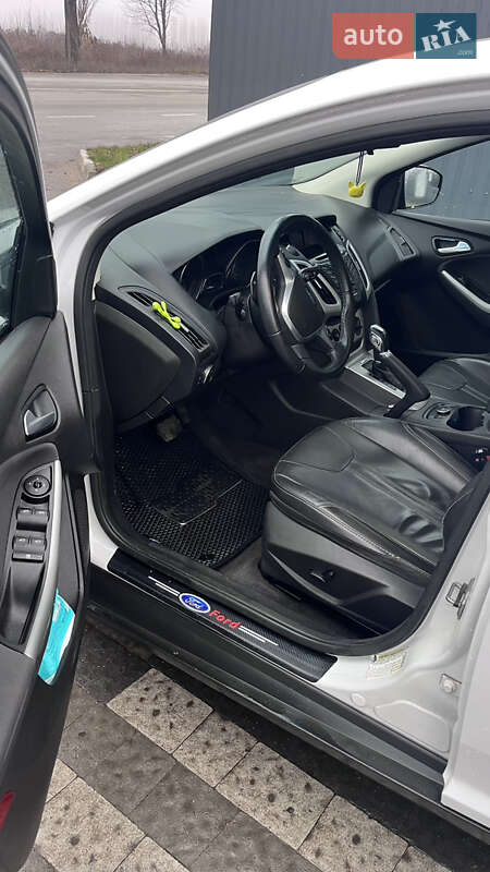 Хэтчбек Ford Focus 2014 в Киеве фото 7 Хэтчбек Ford Focus 2014 в Киеве