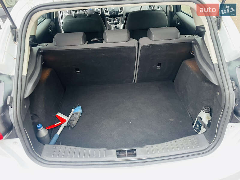 Хэтчбек Ford Focus 2012 в Киеве фото 19 Хэтчбек Ford Focus 2012 в Киеве