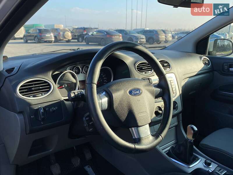 Хэтчбек Ford Focus 2010 в Львове фото 9 Хэтчбек Ford Focus 2010 в Львове