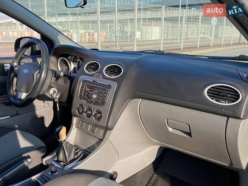Хэтчбек Ford Focus 2010 в Львове фото 13 Хэтчбек Ford Focus 2010 в Львове
