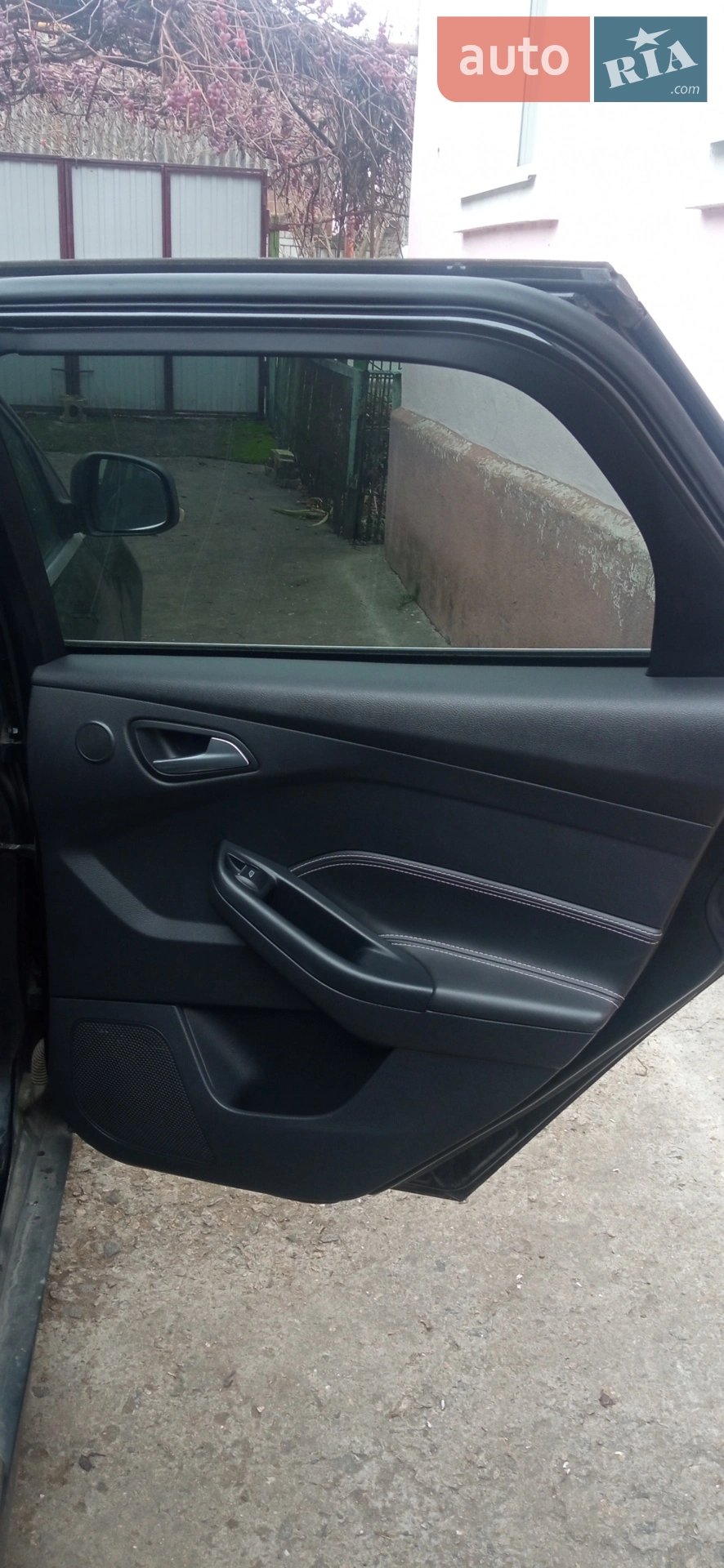 2011 Ford Focus - мініатюра 22