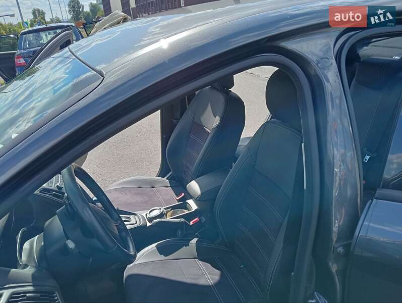 Седан Ford Focus 2016 в Києві фото 30 Седан Ford Focus 2016 в Києві